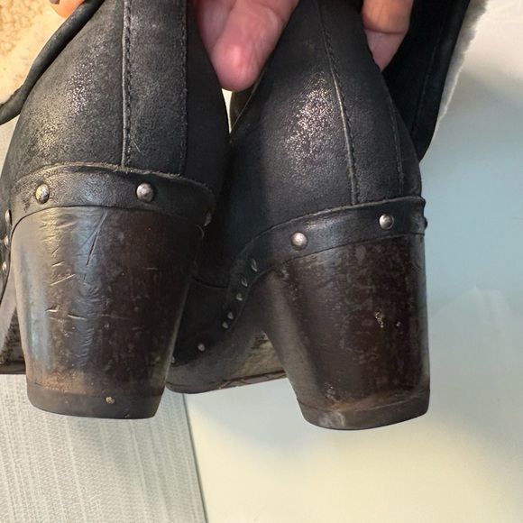 UGG Sherpa Clog Booties - Picture 11 of 16